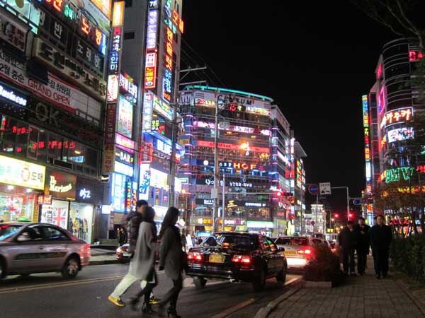 Changwon-nightlife-in-Korea